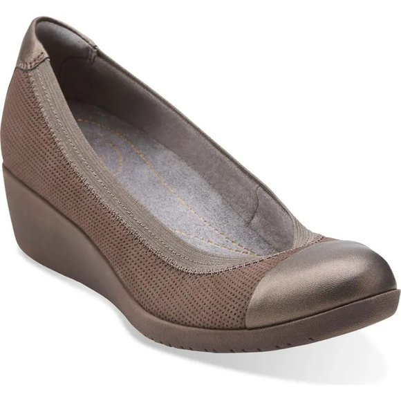 Clarks Shoes - CLARKS New Wedge SlipOn Pump Perforated Leather Comfort Shoes Women's 10 W